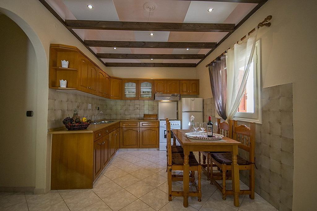 Paxos Santa Marina Apartment