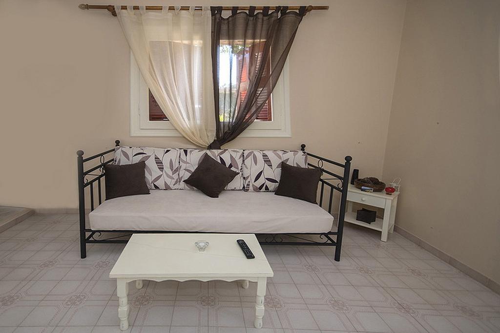Paxos Santa Marina Apartment