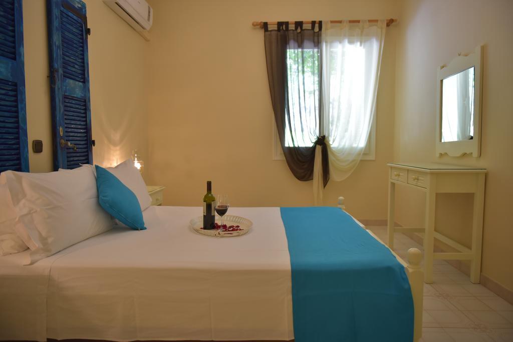 Paxos Santa Marina